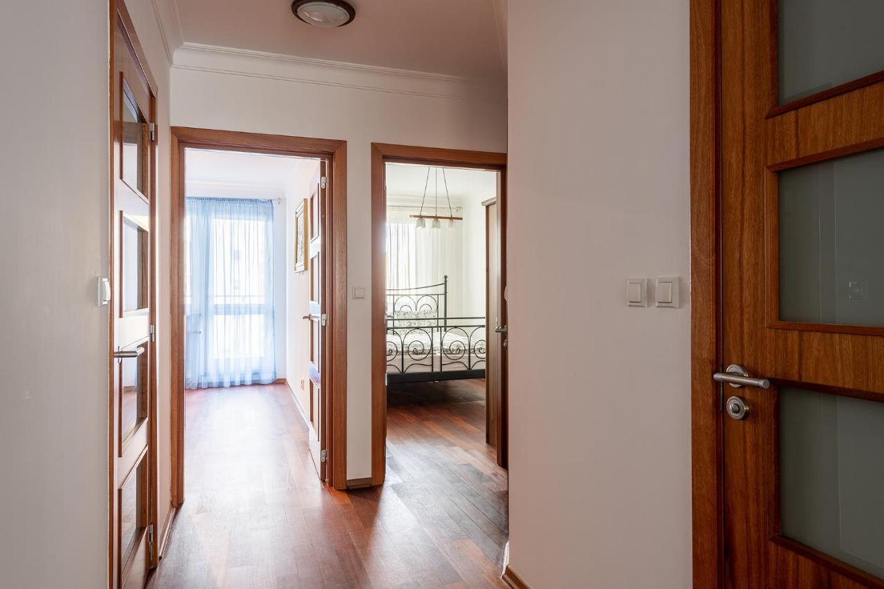 Bukowinska 12 Prywatne Mieszkanie 80M2 Z Dwiema Sypialniami I Balkonem 2X Bezplatne Miejsca Parkingowe Samodzielne Zameldowanie! Private Garage! Self Check-In System! Warszawa Zewnętrze zdjęcie