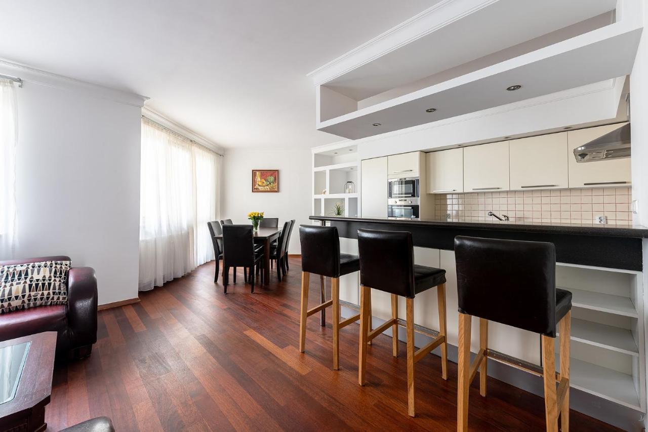 Bukowinska 12 Prywatne Mieszkanie 80M2 Z Dwiema Sypialniami I Balkonem 2X Bezplatne Miejsca Parkingowe Samodzielne Zameldowanie! Private Garage! Self Check-In System! Warszawa Zewnętrze zdjęcie