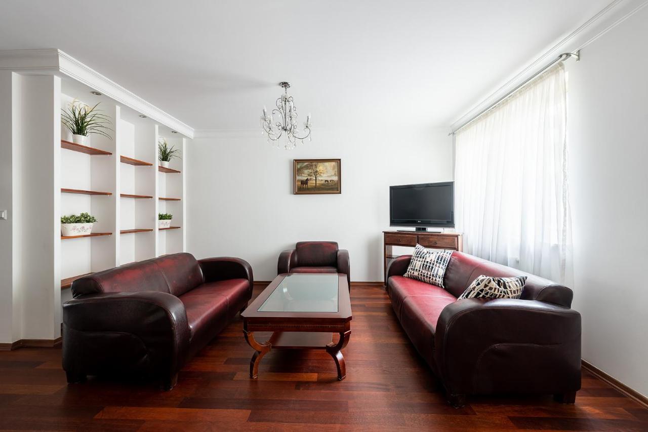 Bukowinska 12 Prywatne Mieszkanie 80M2 Z Dwiema Sypialniami I Balkonem 2X Bezplatne Miejsca Parkingowe Samodzielne Zameldowanie! Private Garage! Self Check-In System! Warszawa Zewnętrze zdjęcie